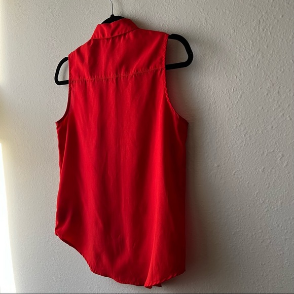 Daisy Fuentes Sleeveless Button-up Blouse, size S - Picture 7 of 7